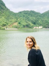 Amazing Emma Living it Up in Vietnam 🇻🇳
