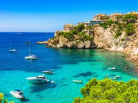 Is a Level 5 TEFL Course Equivalent to a CELTA?