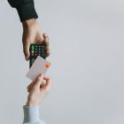 The Modern Nomad’s Guide to Sending Money Abroad