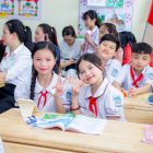 The World of EFL Textbooks: A Guide for the Modern Teacher