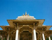 Is a Teaching Package in Jiangsu Enough for a Comfortable Life?