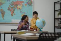Navigating Your TEFL Career: A Guide for Aspiring Global Educators