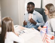 The Self-Guided Language Learning Circle: A Teacher’s Blueprint for Group Success