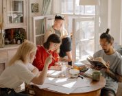 From Solo to Squad: Mastering the Leap to Online Group Teaching