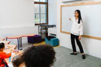 Navigating the Multilingual Classroom: Strategies for English Teachers