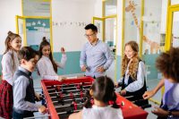 Spin Your Way to English Fluency: The Ultimate Pair Speaking Game