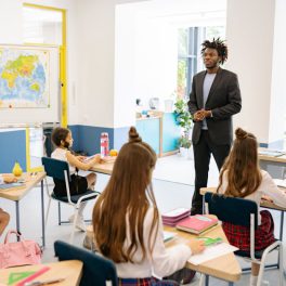 How to Re-Energize Your English Speaking Classes: A Practical Guide for TEFL Teachers