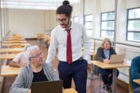 From Online Platforms to Independence: Your Guide to Going Solo as an English Teacher