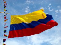 In-Person CELTA vs. Online CertTESOL: What’s the Real Advantage for Colombia?