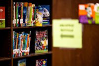 Keeping Young Language Learners Ahead: English Support Beyond the Classroom