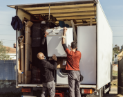 Key Features Every Top Long-Distance Moving Company Should Offer a TEFL Teacher