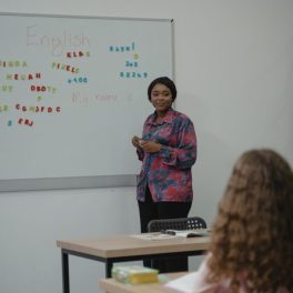 The Ultimate Toolkit for New TEFL Teachers: Apps and Resources Worth Bookmarking